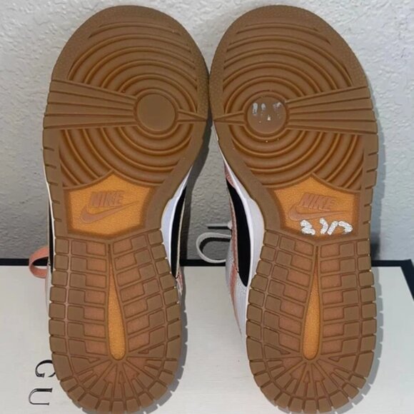 Nike Dunk Low FN0569-900 White Pink Leather Sneaker Lace up Kids Size 4.5 US - Picture 11 of 11